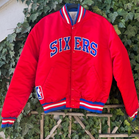 VTG 80s Philadelphia 76ers Starter Satin bomber jacket. Size large